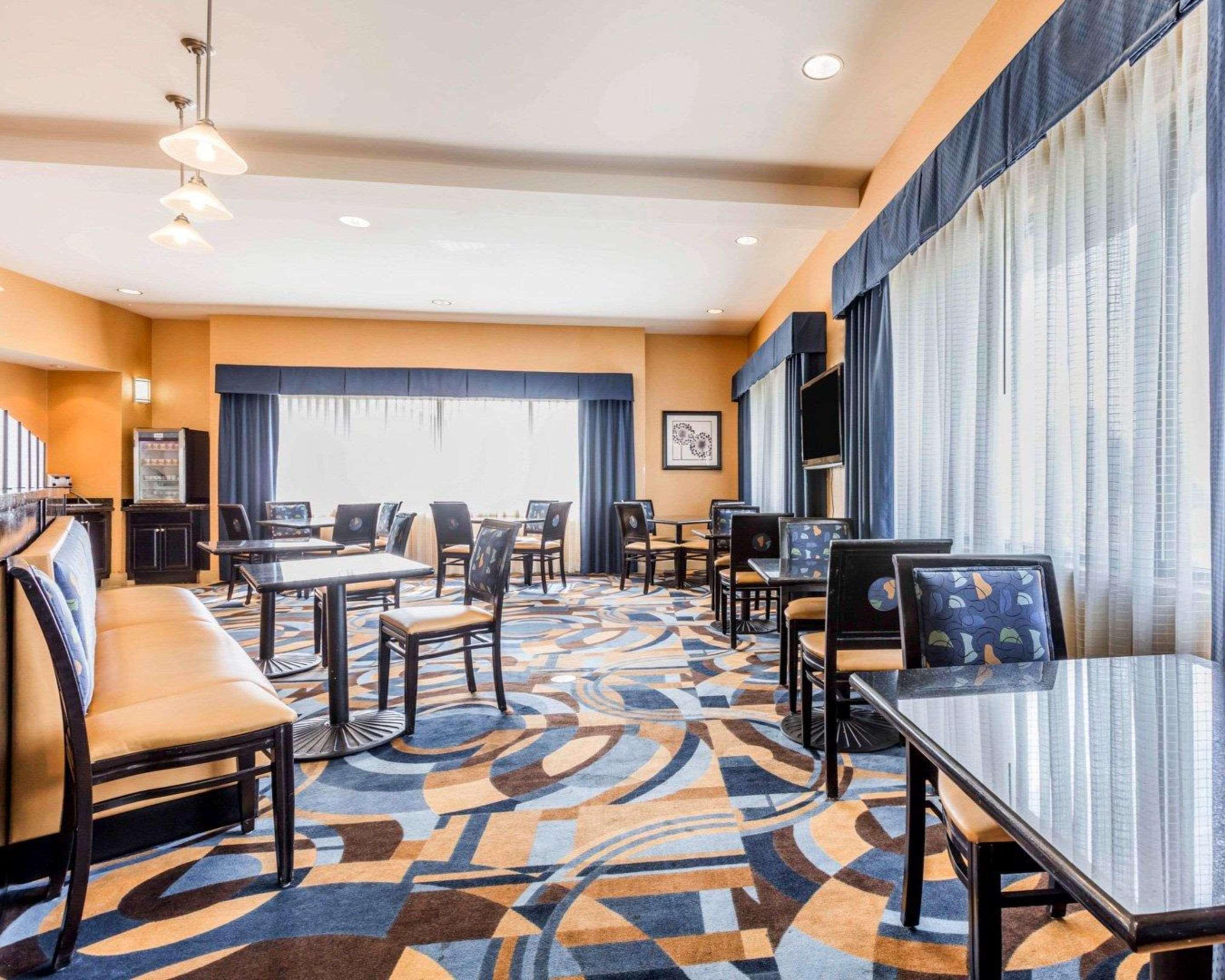 Comfort Suites Pell City I-20 Exit 158 Экстерьер фото